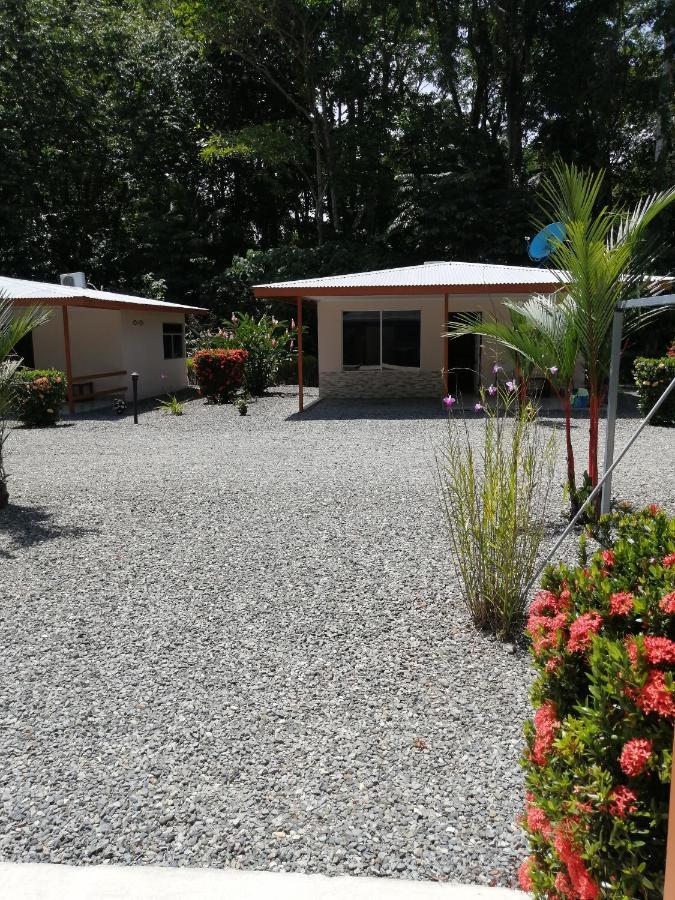 Puerto Vargas Lodge 까위따 외부 사진