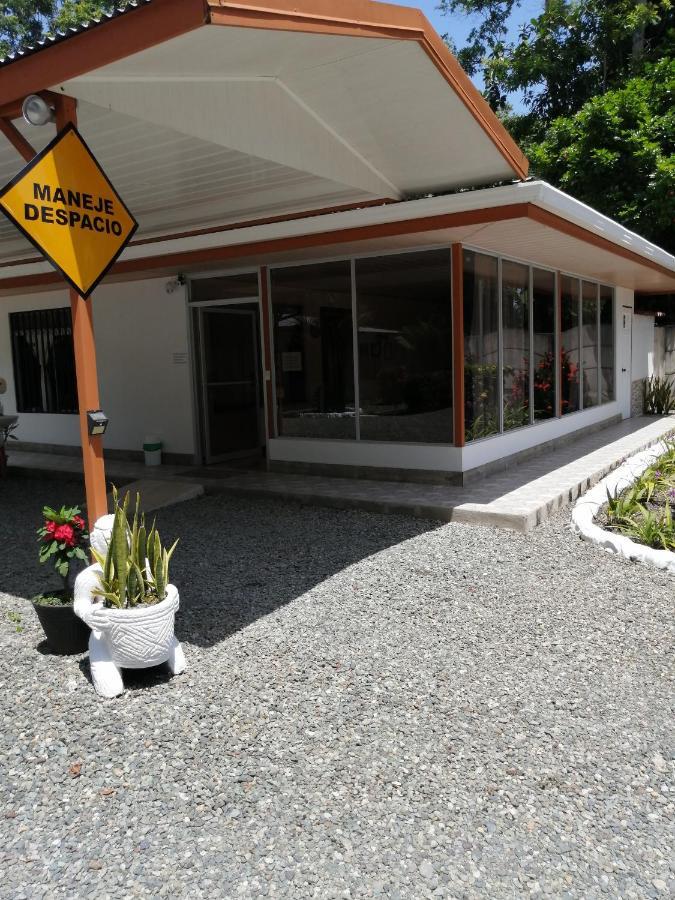 Puerto Vargas Lodge 까위따 외부 사진